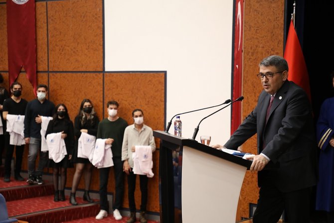 Geleceğin Hekimleri Beyaz Önlüklerini Giydi