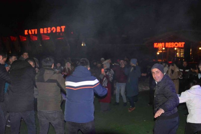 Sarıkamış Kayak Merkezi’nde Eksi 20 Derecede Yılbaşı Coşkusu