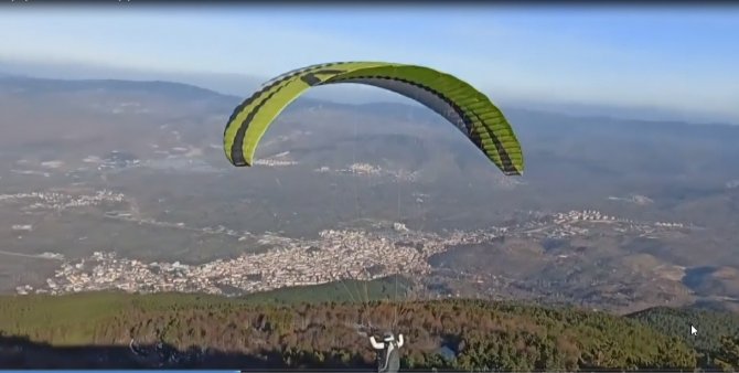 Yamaç Paraşütçülerinden 2022 Yılının İlk Uçuşu