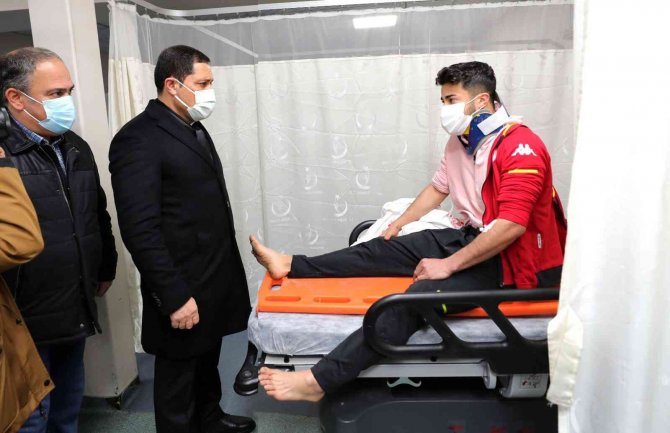 Amasya’daki Kazada Yaralanan Batmanlı Güreşçiler Tedavi Altında
