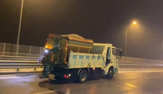 Bingöl Belediyesi Tuzlama Çalışması Yaptı