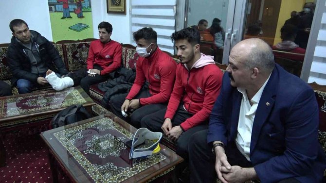 Federasyon Başkanı Eroğlu’dan Kazazede Güreşçilere Moral