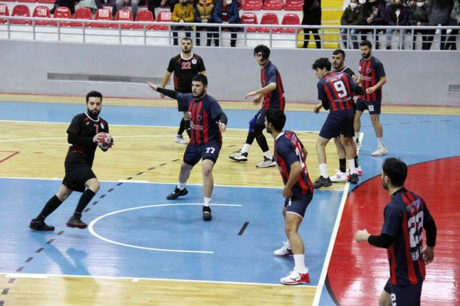Hentbol Erkekler 2. Ligi: Yozgat Belediyesi Bozokspor: 33 - Mersin İ̇dmanyurduspor: 20