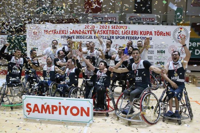2021 İ̇zmir’in ’Altın’ Yılı Oldu