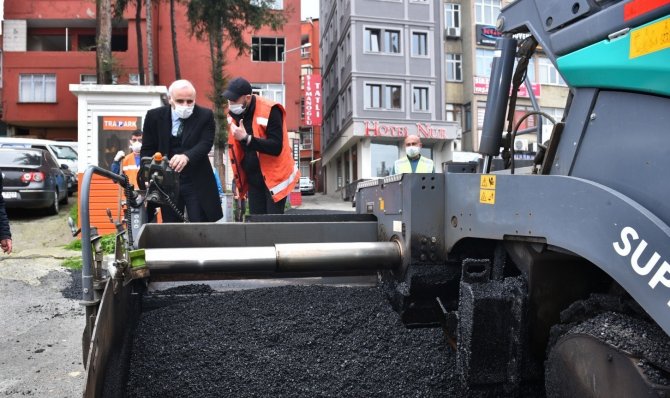 Trabzon Büyükşehir Belediyesi Üstyapı Çalışmalarına Da Devam Ediyor