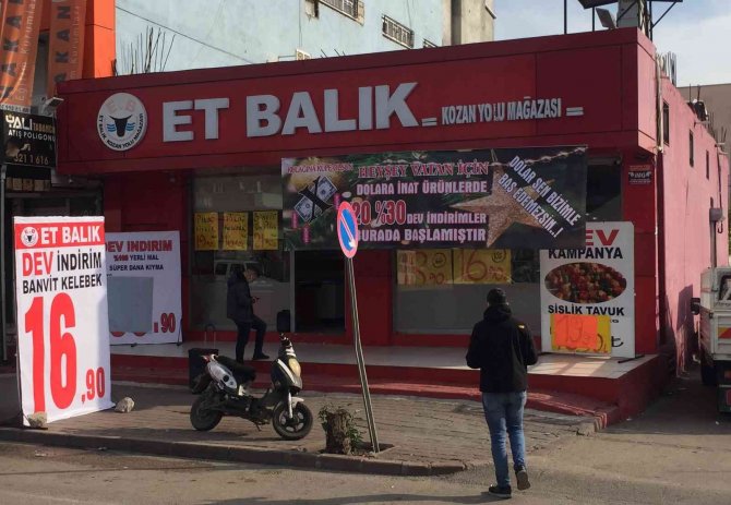 Vatandaşlar Ucuz Ete Akın Etti