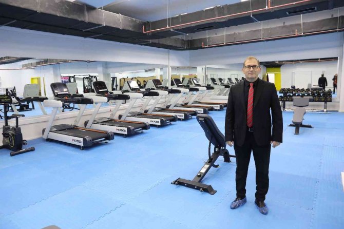Büyükşehir’den 5 Yıldızlı Spor Merkezi