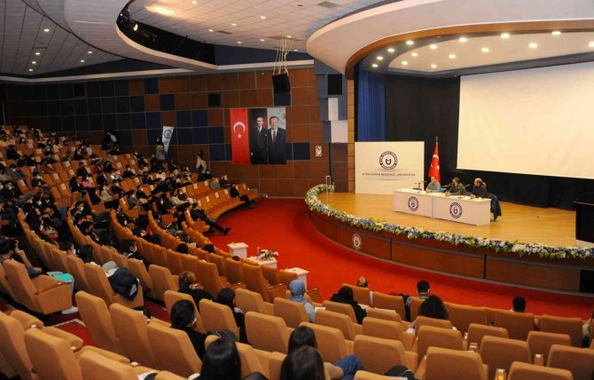 Aydın İ̇ktisat Fakültesi Ekonomi Söyleşileri Gerçekleşti