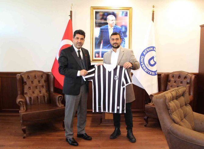 Aydınspor’dan Rektör Aldemir’e ‘Forma’ Jesti