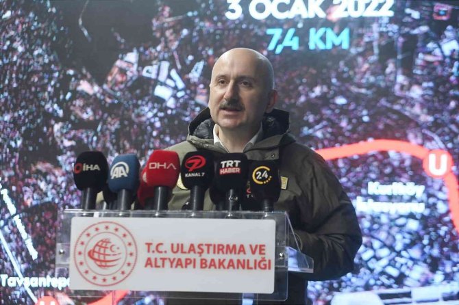 Bakan Karaismailoğlu, “Bizim Ulaşım Politikamızda Yolda Kalan Otobüsler Değil, Günde 1 Milyonun Üzerinde Yolcu Taşıyacak Metro Hatları Var”