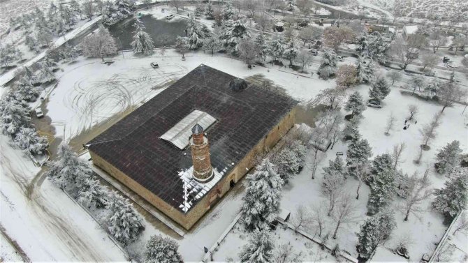 Yılın İlk Karının Yağdığı Harput’tan Kartpostallık Görüntülüler