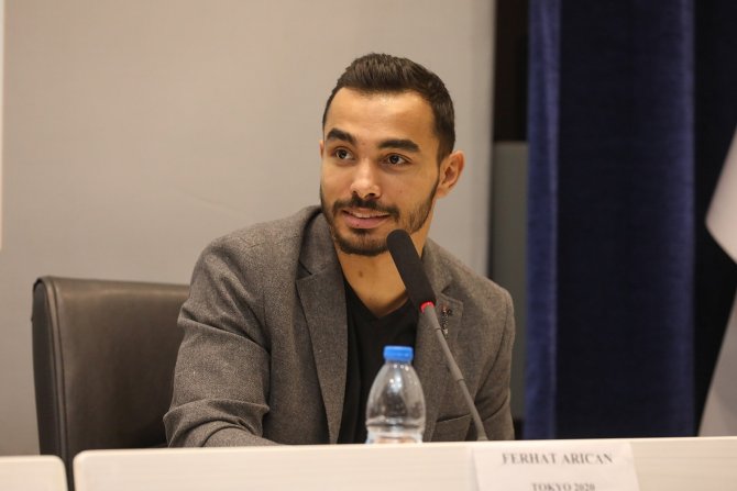 Milli Cimnastikçi Ferhat Arıcan: “Sporcu Pes Etmez”