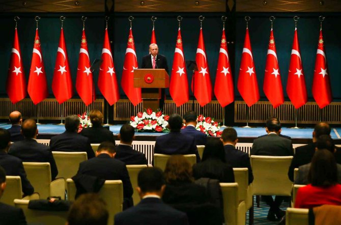 Cumhurbaşkanı Erdoğan, “Hiçbir Emeklimiz 2 Bin 500 Liranın Altında Maaş Almayacak”