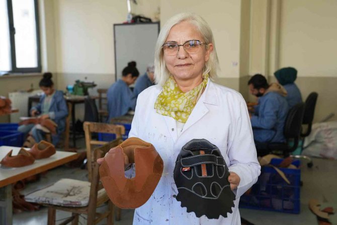 Gaziantep’te Girişimci 21 Kadın Kendi İşinin Patronu Oldu