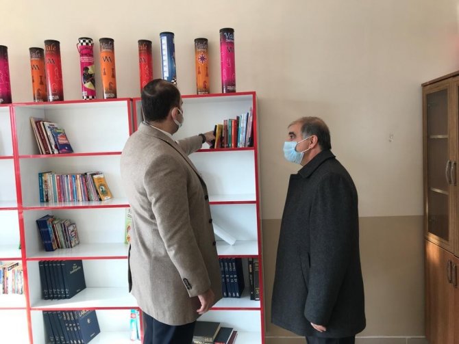 Kağızman’da Mevlana İ̇lkokulu Kütüphanesinin Açılışı Yapıldı