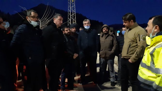 İ̇şten Çıkartılan Maden İşçileri Greve Başladı