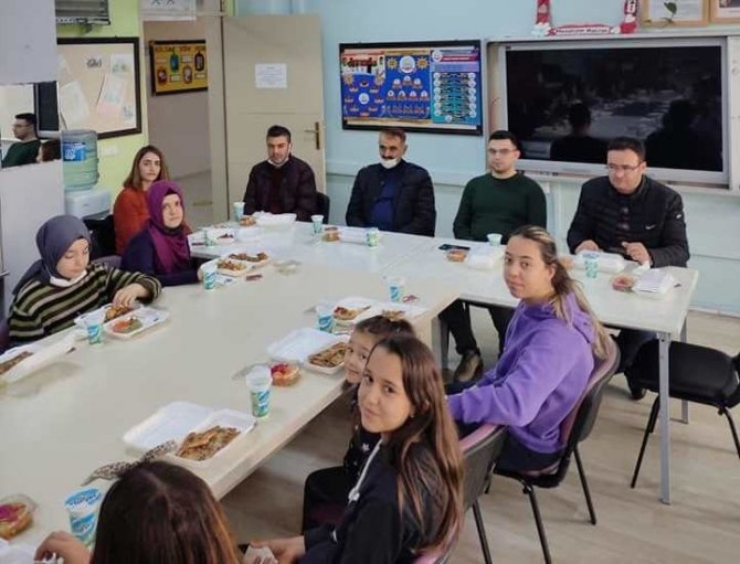 Kaymakam Sirkeci, Öğrencilere Eğitim Ve İş Hayatındaki Tecrübelerini Aktardı