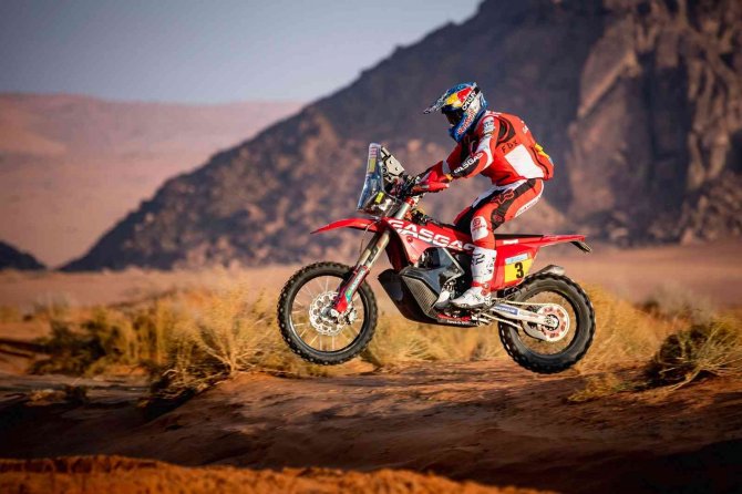 Dakar Rallisi’nin Üçüncü Gününde Efsane Red Bull Sporcusu Sebastien Loeb Zirvede