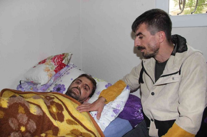 Tek İsteği Kardeşinin Sağlığına Kavuşması