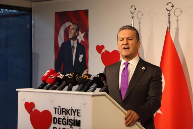 Sarıgül: “Gençleri Biraz Mutsuz, Umutsuz Gördüm”