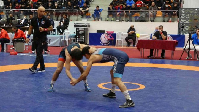Türkiye U23 Serbest Güreş Şampiyonası Başladı
