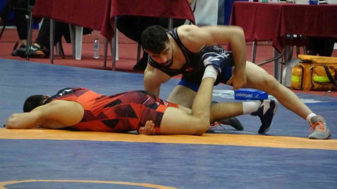 Türkiye U23 Serbest Güreş Şampiyonası Başladı