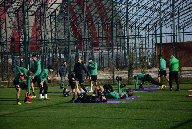 Mevlüt Erdinç Ve Dilaver Güçlü’ye Kulüp Bulmaları Söylendi