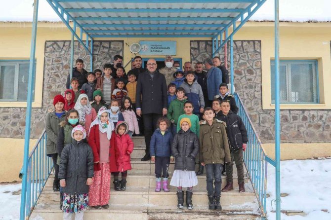 Başkan Vekili Aydın: “Muhtar Ve Hemşehrilerimizin Görüşlerini Önemsiyoruz”