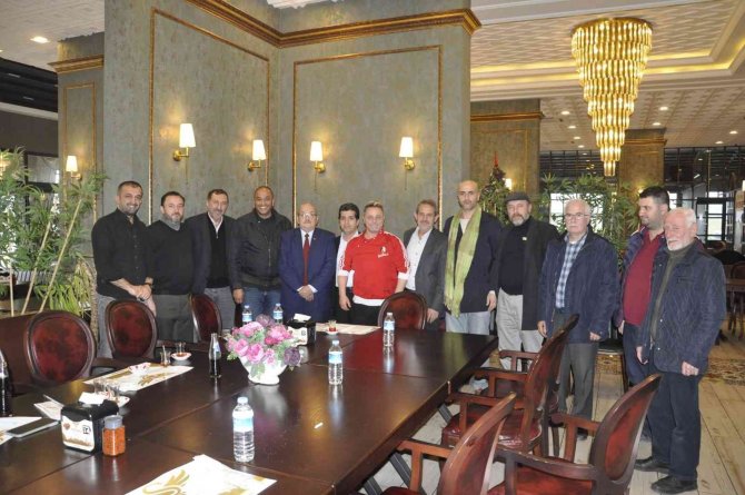 Lokantacılar Odası’nda Değişim Zamanı