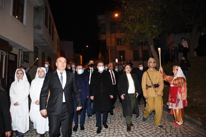 "Kurtuluş Sokağı" Koreografisi