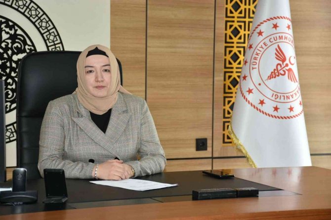Türkiye’nin Üçüncü Kadın İl Sağlık Müdürü Bitlis’te Görevi Devraldı