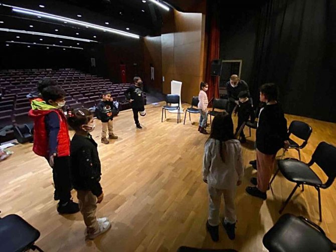 Eyüpsultan’da Aile Akademisi’nde 3 Bin 500 Kişi Eğitim Aldı