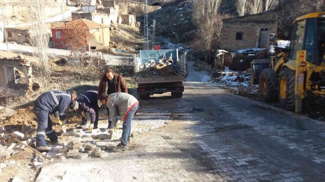 Bünyan’da Yol Çalışmaları Devam Ediyor