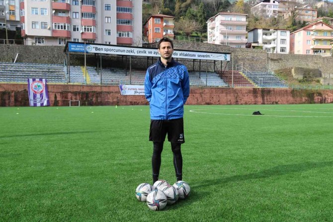 Kdz. Ereğli Belediyespor Hüseyin Demir’i Kadrosuna Kattı