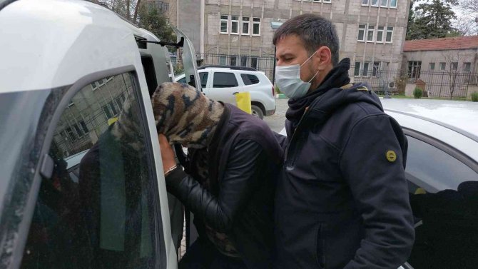 10 Bin Liralık Güvenlik Sistemini Bozup 20 Bin Liralık Kablo Çaldılar