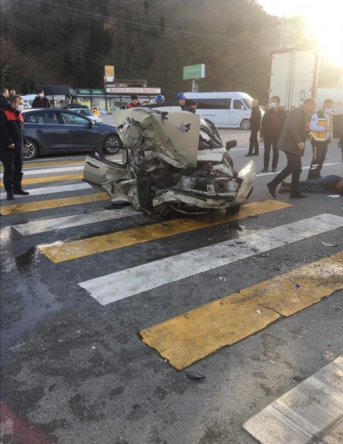Giresun’da Trafik Kazası: 1 Ölü,1 Yaralı