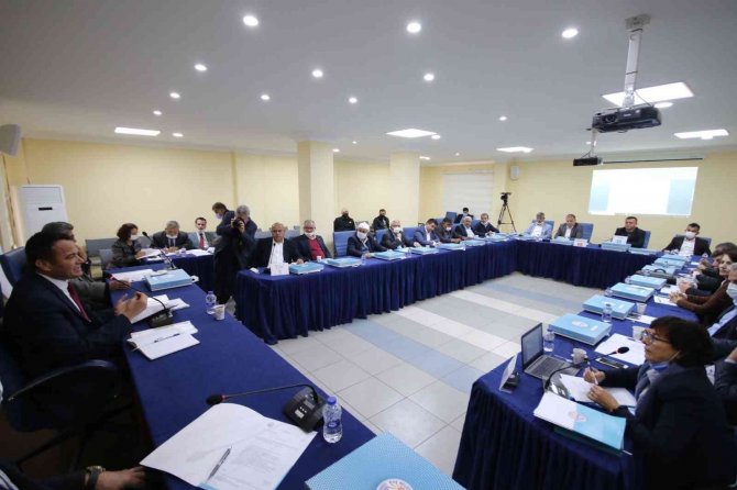 Kaş Belediyesi’nde Yılın İlk Meclis Toplantısı