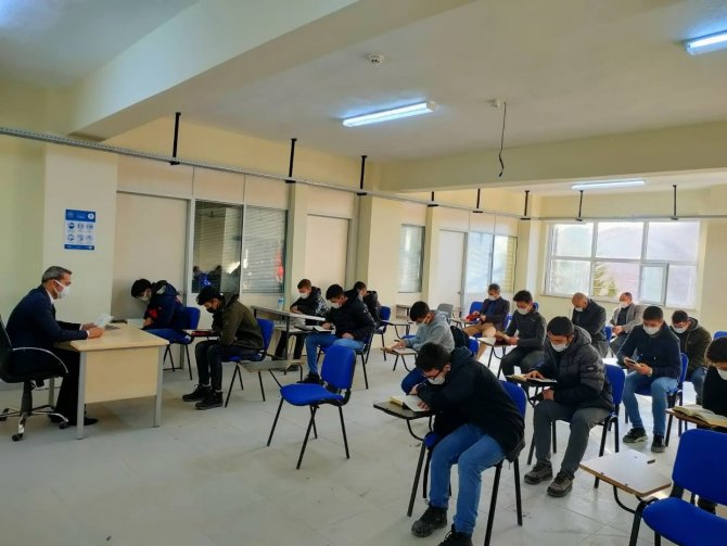 Kaymakam Çiçek, "Kitap Okumak, Okuduğunuzu Anlamak Öğrenmenin En İyi Yoludur”