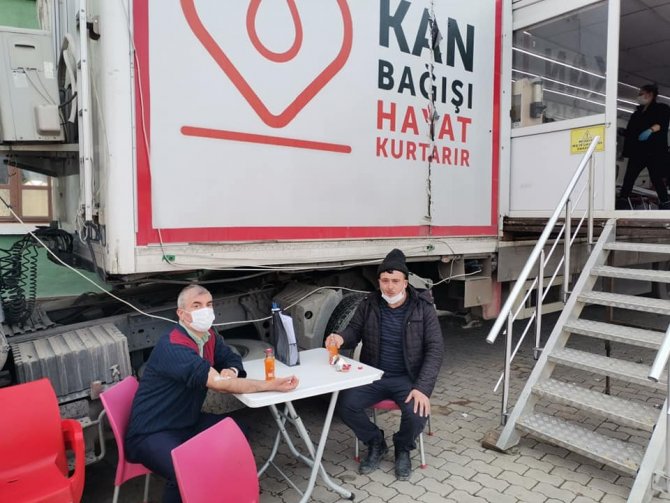 Kızılay’ın Kan Bağışı Tırı Hisarcık’ta