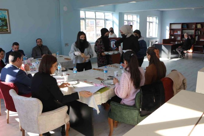 Pazarlar’daki ’Ürün Geliştirme Yarışması’na İlgi