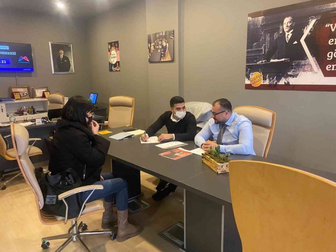 Öğrencilere Part Time İş Fırsatı