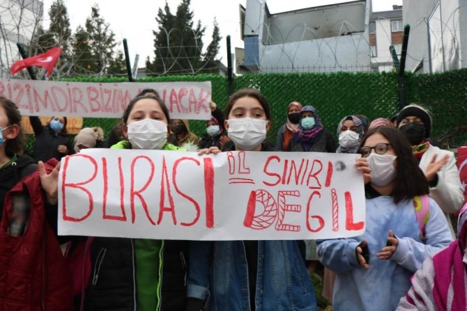 50 Yıllık Yolları Kapanan Mahalleli Tekrar Yoluna Kavuşuyor