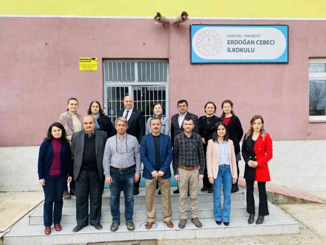 Yakakent’te Erdoğan Cebeci İ̇lkokulu E-dergi Çalışmasıyla Örnek Oldu