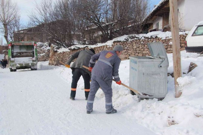 Sivas’ta 30 Bin Ton Çöp Toplandı