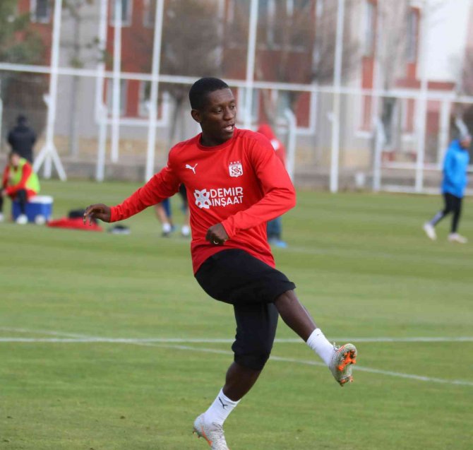 Sivasspor’un İstikrar Abidesi Max Gradel