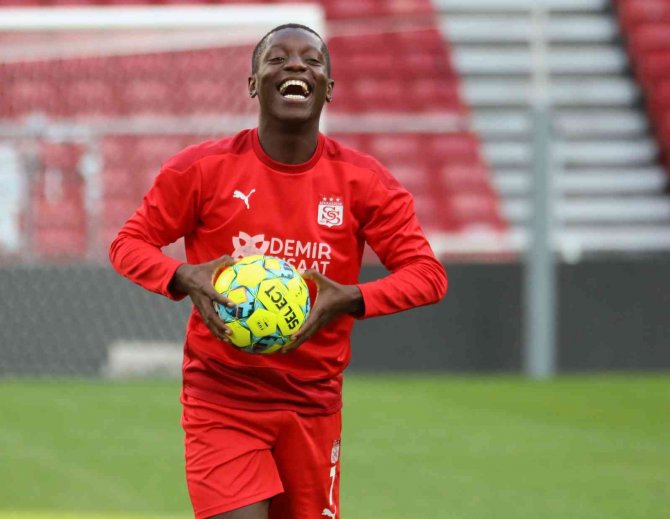 Sivasspor’un İstikrar Abidesi Max Gradel
