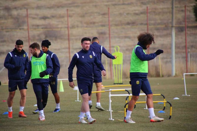 Sumudica: "Taraftarımıza Söz Verdiğimiz Gibi Yeni Malatyaspor Çok Değişecek"