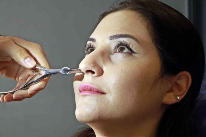 Burun Ucu Düşmemesi İçin Yanlış Maske Kullanımına Uzmanından Uyarı