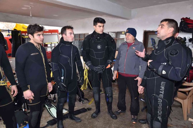 Ankara İ̇tfaiyesi Yeni Dalgıçlar Yetiştiriyor