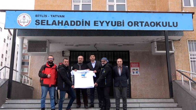 Bitlis’teki Öğrencilere ‘Çevre Ve Van Gölü Havzası’ Eğitimi